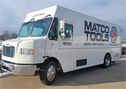 FREIGHTLINER MT55 GAS 18' - ASSUME MY LEASE!