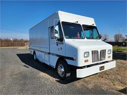 2010 Workhorse W62 16ft Former Snap On Tool Truck. 